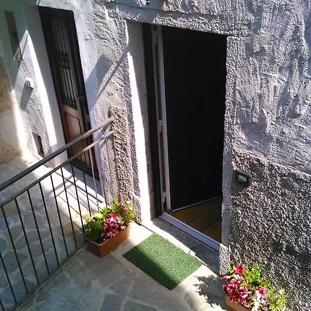 Domus Ausucium * Ossuccio